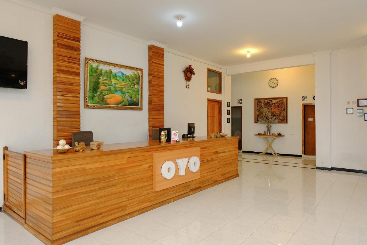 Oyo 446 Hotel Kawi Surapatha Malang Exteriér fotografie