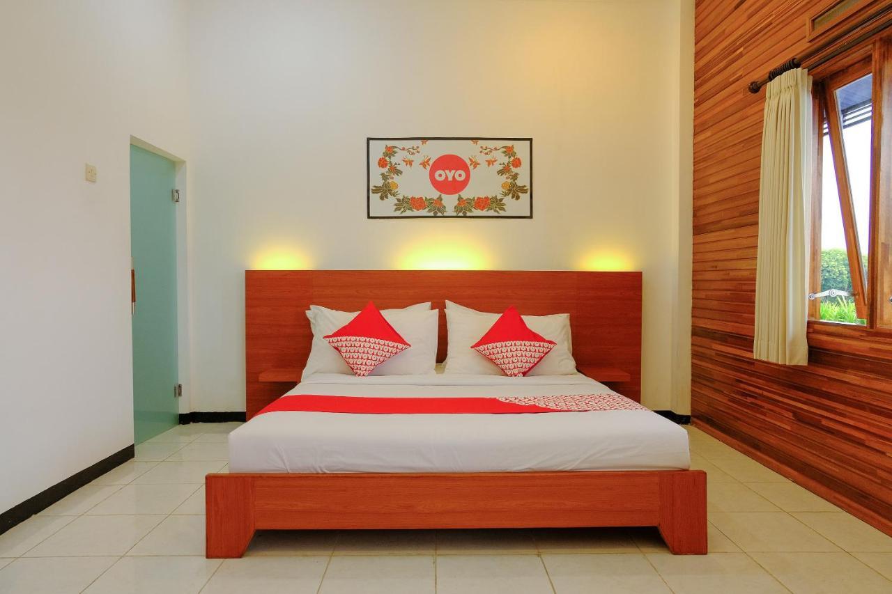 Oyo 446 Hotel Kawi Surapatha Malang Exteriér fotografie