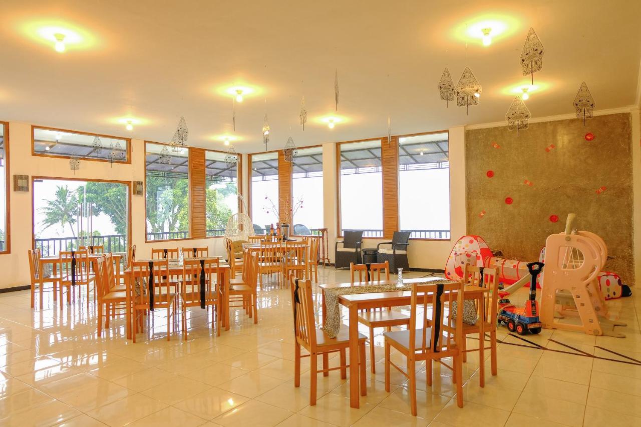 Oyo 446 Hotel Kawi Surapatha Malang Exteriér fotografie