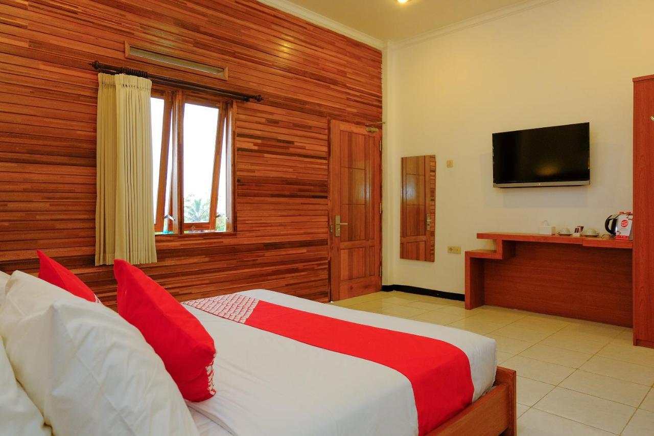 Oyo 446 Hotel Kawi Surapatha Malang Exteriér fotografie