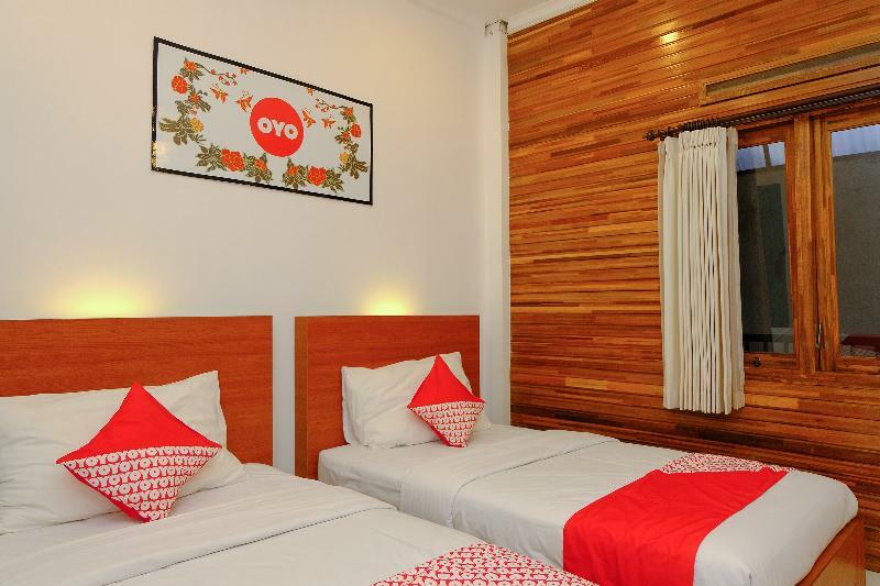 Oyo 446 Hotel Kawi Surapatha Malang Exteriér fotografie
